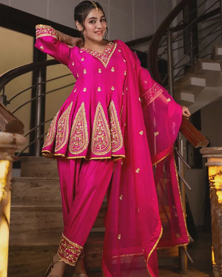 Hot pink kali outfit