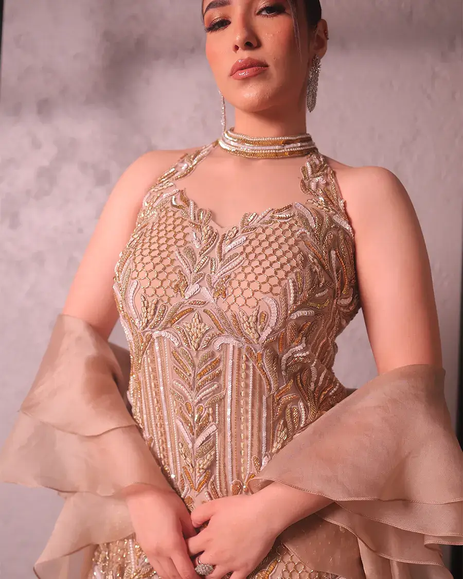 Ivory Halter outfit
