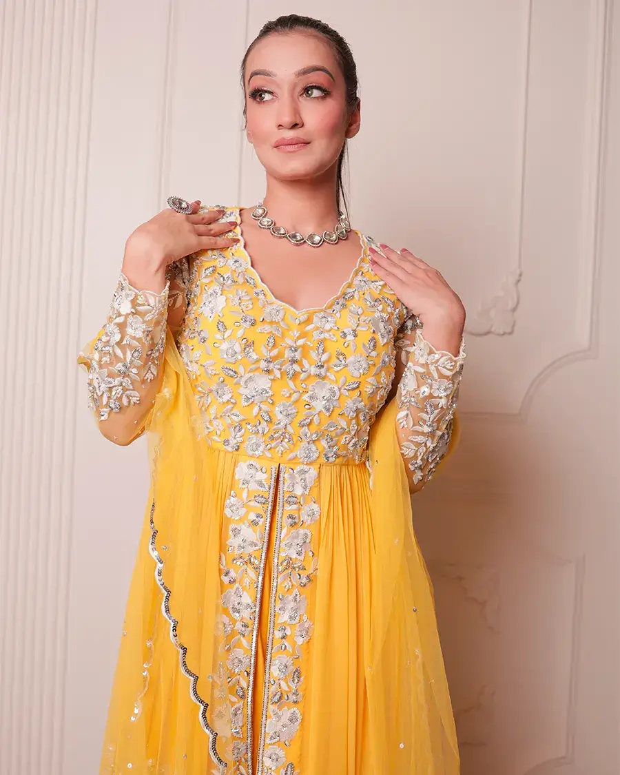 Yellow sharara