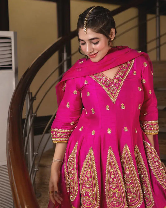 Hot pink kali outfit